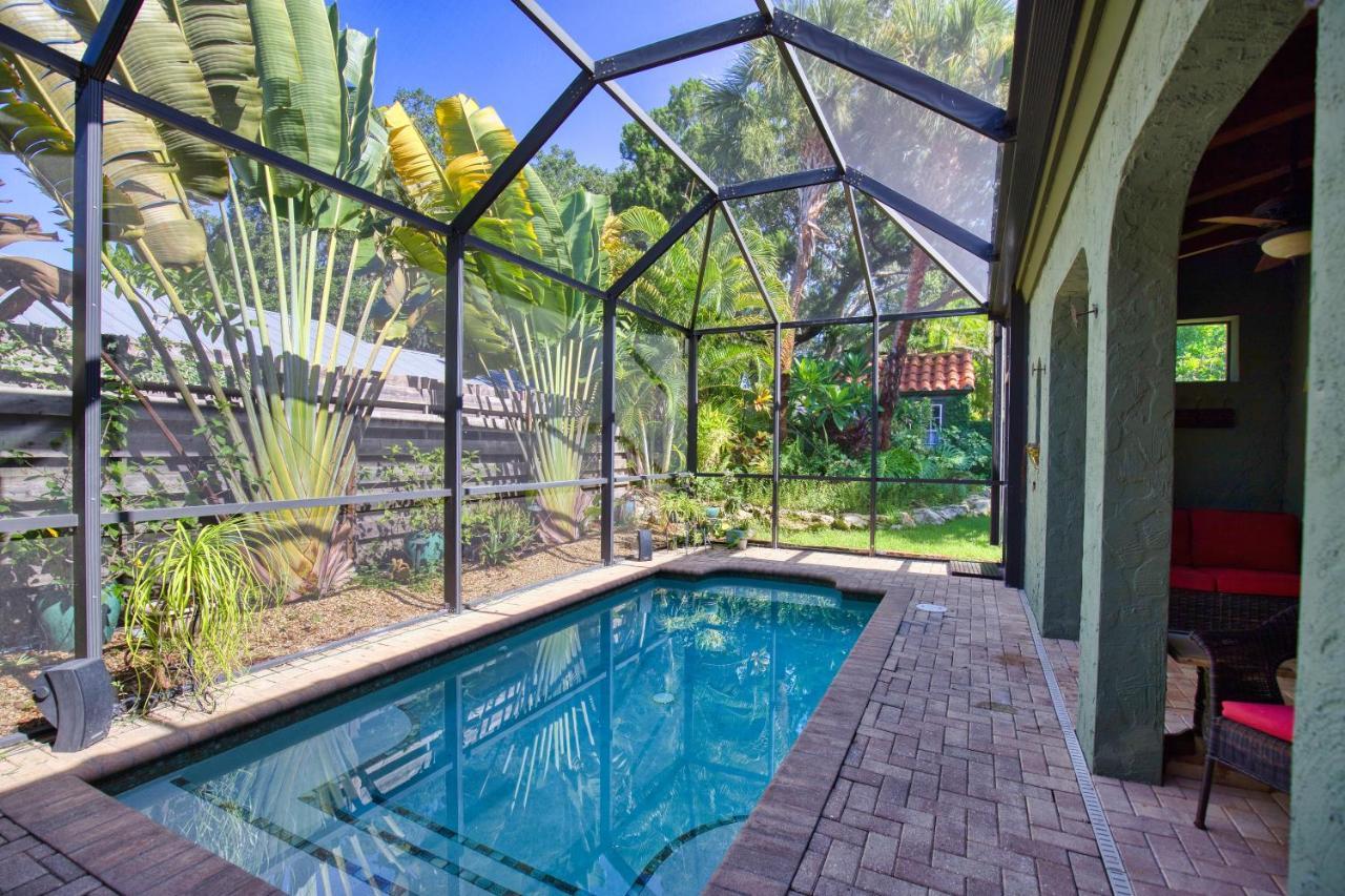 Hébergement de vacances Heated Saltwater Pool, Breathtaking Outdoor Terraces, Beautiful Landscaping- Serene Escape